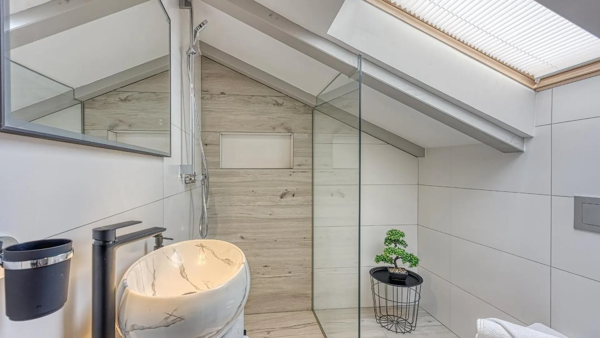 Peaceful Blooming Villa With Pool Rovinj Chorvatsko