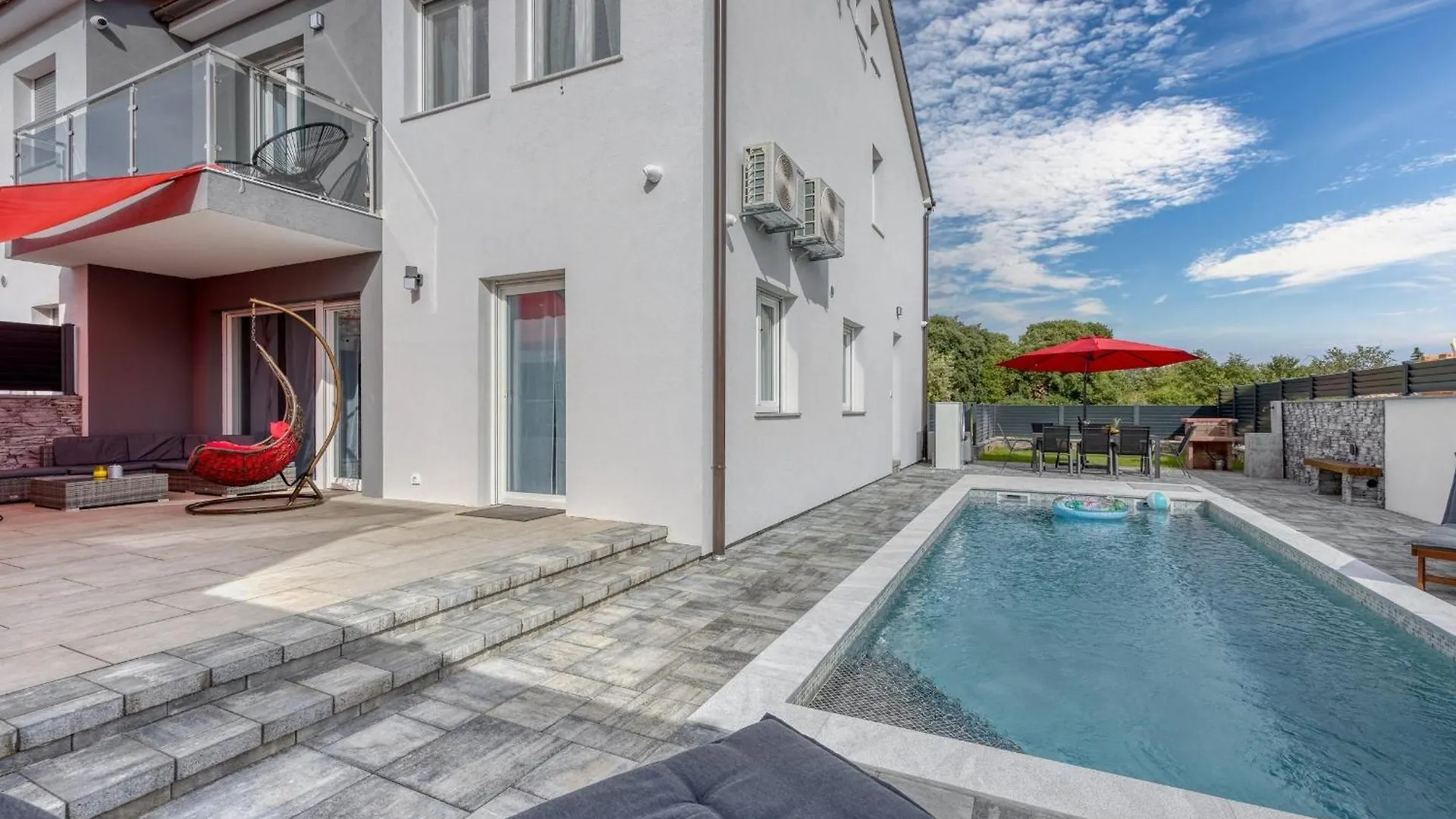 Peaceful Blooming Villa With Pool Rovinj Chorvatsko